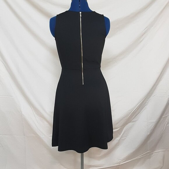 New York and Company Black and Fuchsia Sleeveless - Picture 3 of 8